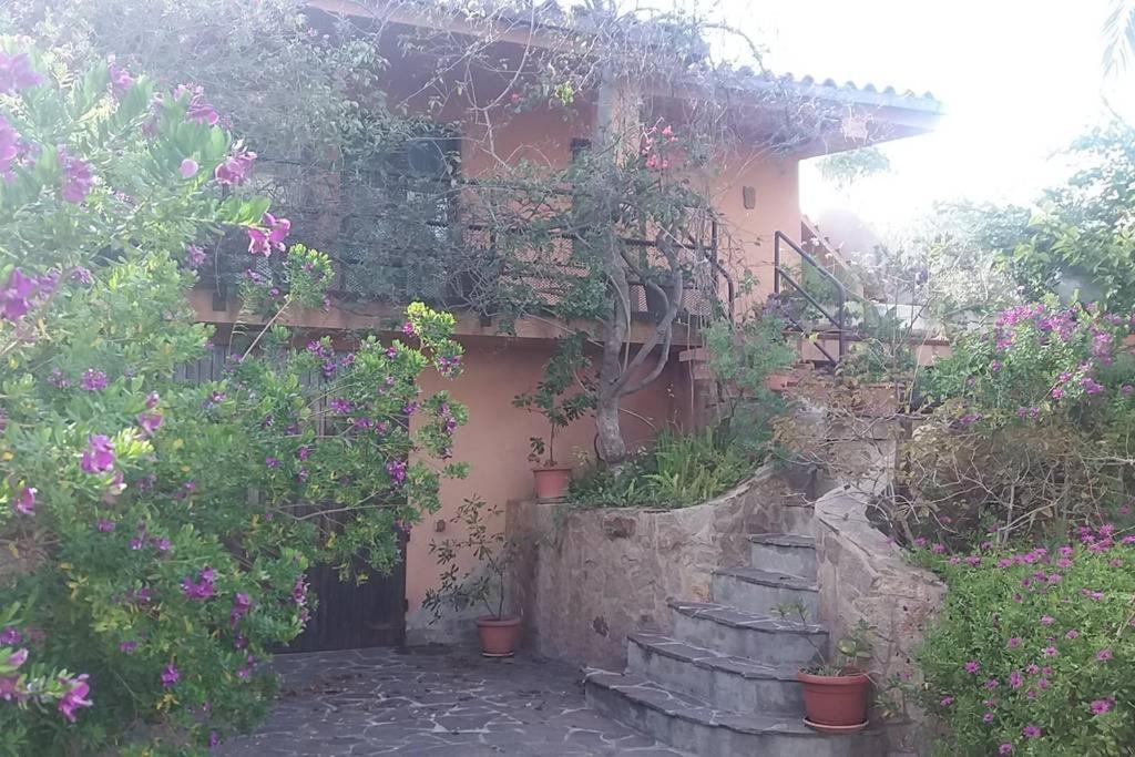 Villetta Porto Corallo 빌라푸주 외부 사진